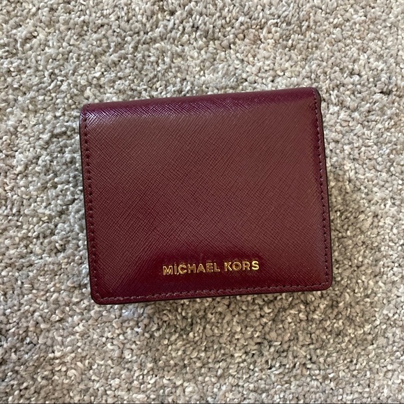 Michael Kors small wallet burgundy NWT - Picture 8 of 9